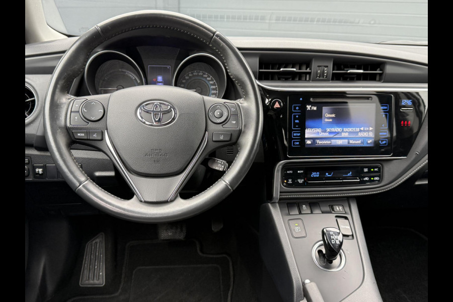 Toyota Auris 1.8 Hybrid Dynamic Go 1e Eigenaar,Navi,Camera,Lm Velgen,136pk,Weinig Km,Apk tot 05-2027
