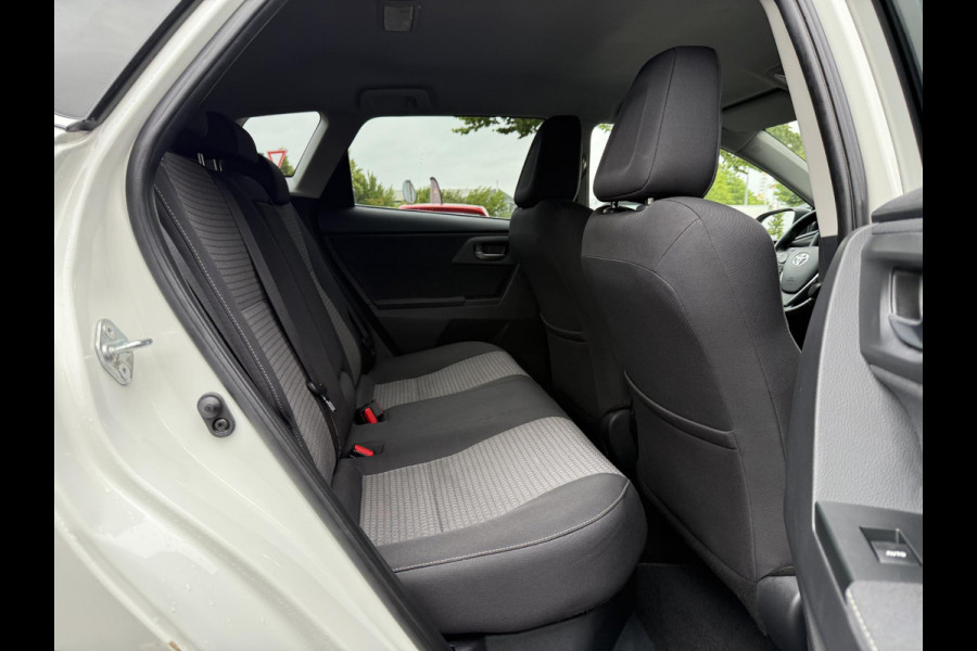 Toyota Auris 1.8 Hybrid Dynamic Go 1e Eigenaar,Navi,Camera,Lm Velgen,136pk,Weinig Km,Apk tot 05-2027