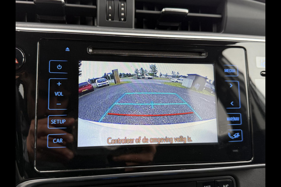 Toyota Auris 1.8 Hybrid Dynamic Go 1e Eigenaar,Navi,Camera,Lm Velgen,136pk,Weinig Km,Apk tot 05-2027