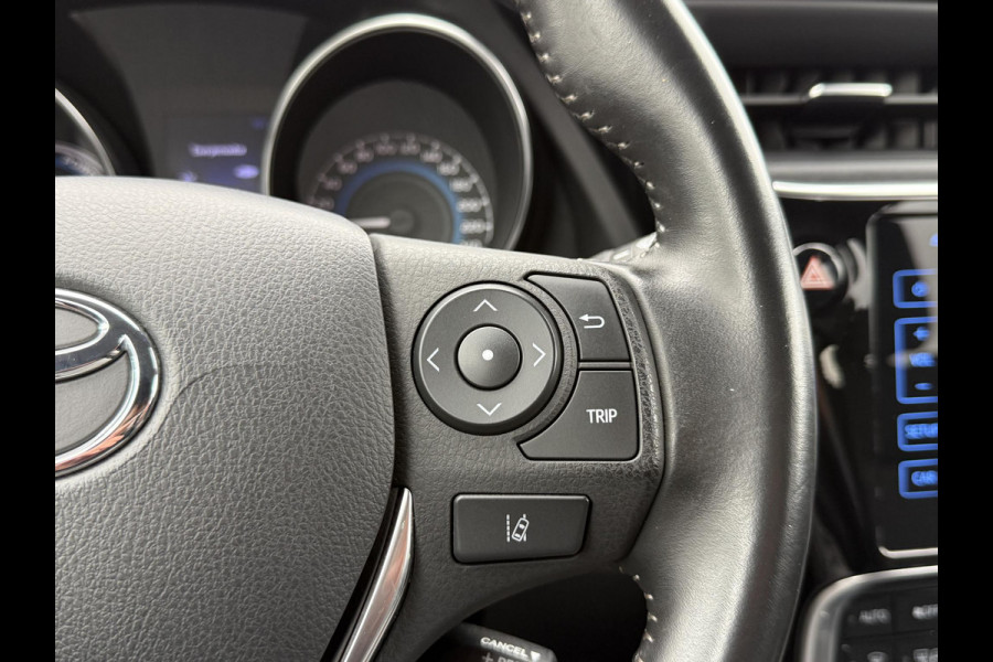 Toyota Auris 1.8 Hybrid Dynamic Go 1e Eigenaar,Navi,Camera,Lm Velgen,136pk,Weinig Km,Apk tot 05-2027
