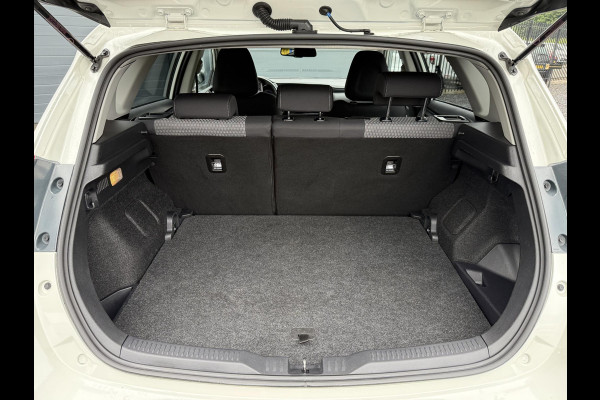 Toyota Auris 1.8 Hybrid Dynamic Go 1e Eigenaar,Navi,Camera,Lm Velgen,136pk,Weinig Km,Apk tot 05-2027