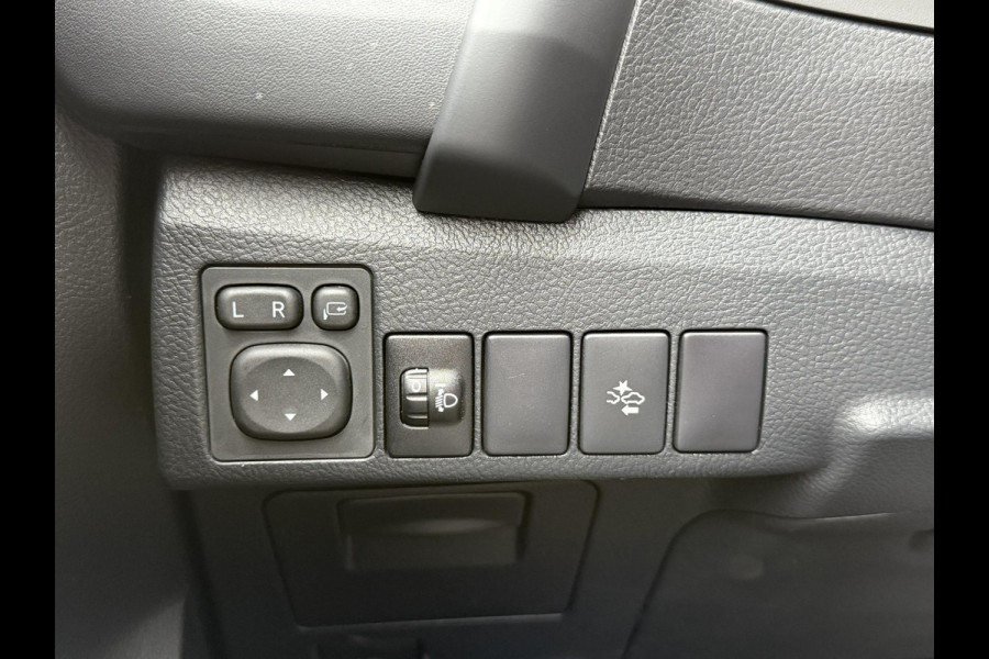 Toyota Auris 1.8 Hybrid Dynamic Go 1e Eigenaar,Navi,Camera,Lm Velgen,136pk,Weinig Km,Apk tot 05-2027