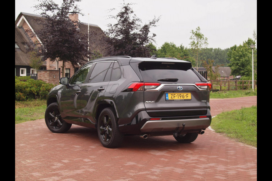 Toyota RAV4 2.5 Hybrid AWD Bi-Tone | Camera | Apple Carplay | Trekhaak 1650 KG trekgewicht | Alarm | JBL | NL-Auto |