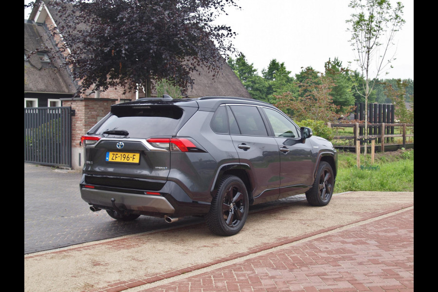 Toyota RAV4 2.5 Hybrid AWD Bi-Tone | Camera | Apple Carplay | Trekhaak 1650 KG trekgewicht | Alarm | JBL | NL-Auto |