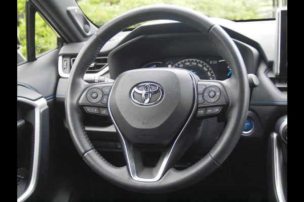 Toyota RAV4 2.5 Hybrid AWD Bi-Tone | Camera | Apple Carplay | Trekhaak 1650 KG trekgewicht | Alarm | JBL | NL-Auto |