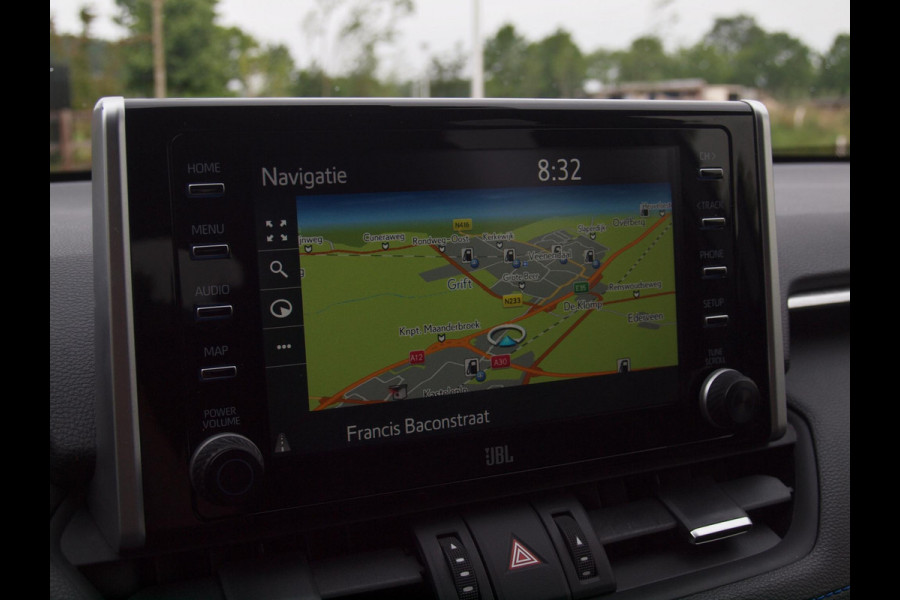 Toyota RAV4 2.5 Hybrid AWD Bi-Tone | Camera | Apple Carplay | Trekhaak 1650 KG trekgewicht | Alarm | JBL | NL-Auto |