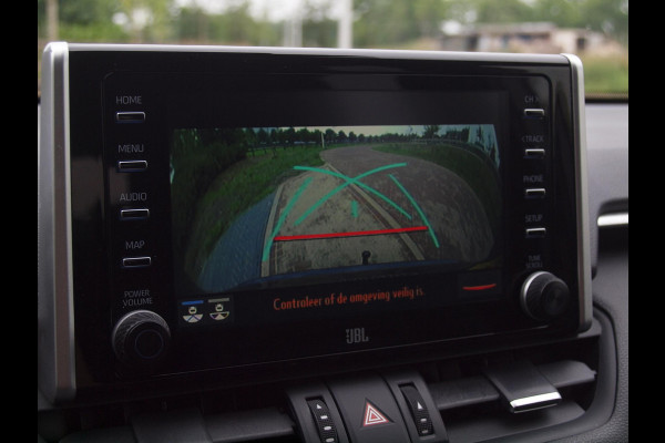 Toyota RAV4 2.5 Hybrid AWD Bi-Tone | Camera | Apple Carplay | Trekhaak 1650 KG trekgewicht | Alarm | JBL | NL-Auto |