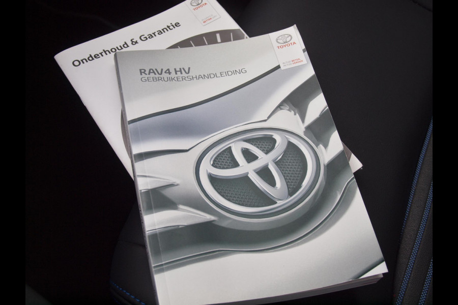 Toyota RAV4 2.5 Hybrid AWD Bi-Tone | Camera | Apple Carplay | Trekhaak 1650 KG trekgewicht | Alarm | JBL | NL-Auto |