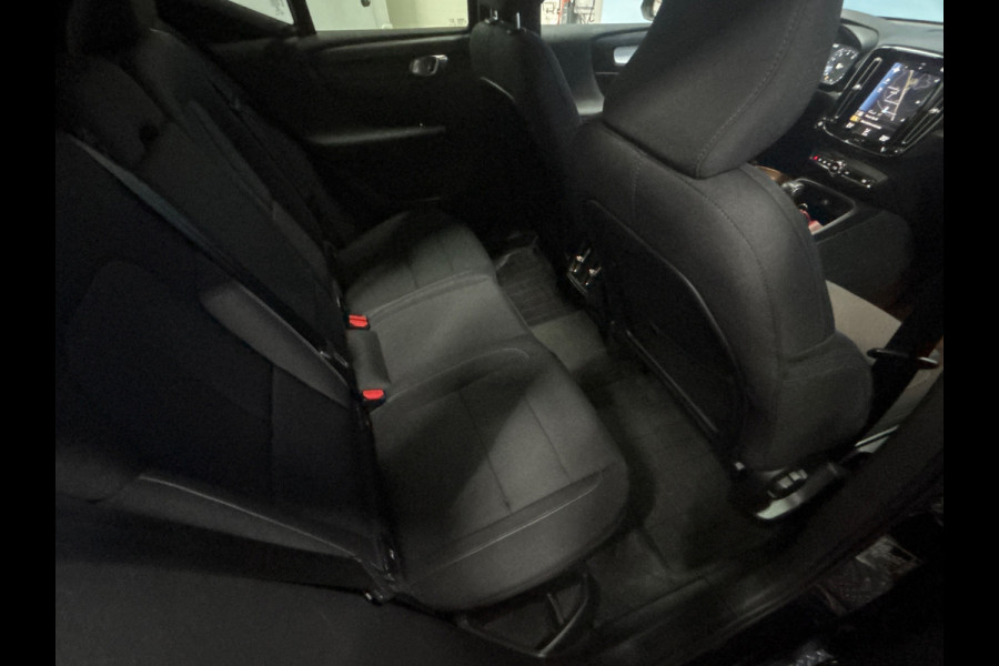 Volvo XC40 1.5 T2 Momentum Business Navi | Clima | Cruise | PDC