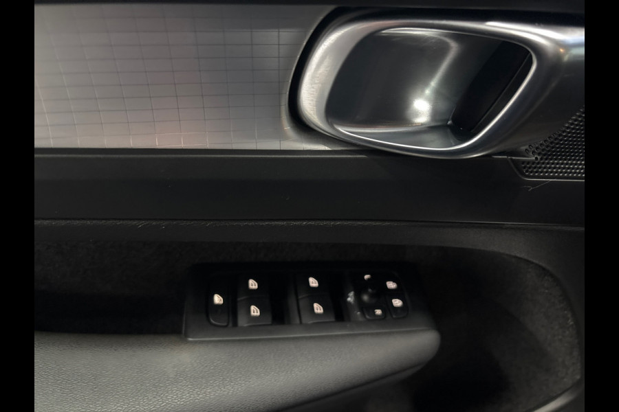 Volvo XC40 1.5 T2 Momentum Business Navi | Clima | Cruise | PDC