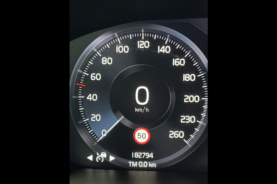 Volvo XC40 1.5 T2 Momentum Business Navi | Clima | Cruise | PDC