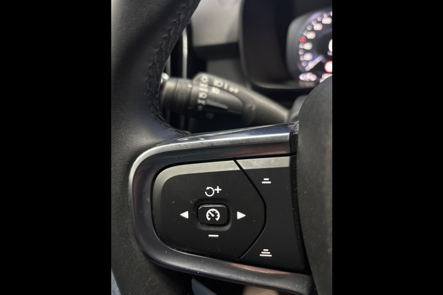 Volvo XC40 1.5 T2 Momentum Business Navi | Clima | Cruise | PDC