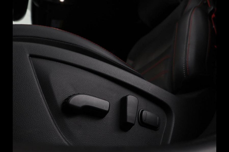 Renault Arkana 1.6 E-Tech full hybrid 145 R. S. Line | Trekhaak | Stoel & stuurverwarming | Leder/Alcantara | Adaptive cruise | Camera | Carplay | Keyless | Navigatie | Full LED