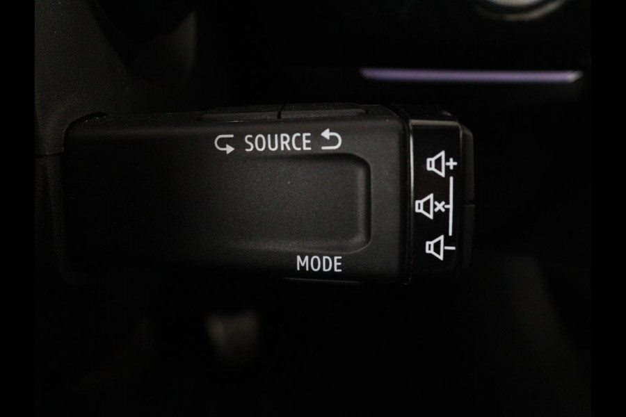 Renault Arkana 1.6 E-Tech full hybrid 145 R. S. Line | Trekhaak | Stoel & stuurverwarming | Leder/Alcantara | Adaptive cruise | Camera | Carplay | Keyless | Navigatie | Full LED