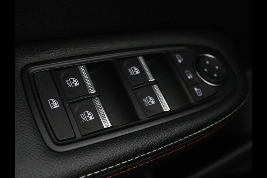 Renault Arkana 1.6 E-Tech full hybrid 145 R. S. Line | Trekhaak | Stoel & stuurverwarming | Leder/Alcantara | Adaptive cruise | Camera | Carplay | Keyless | Navigatie | Full LED