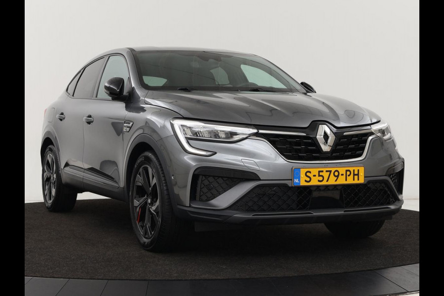 Renault Arkana 1.6 E-Tech full hybrid 145 R. S. Line | Trekhaak | Stoel & stuurverwarming | Leder/Alcantara | Adaptive cruise | Camera | Carplay | Keyless | Navigatie | Full LED