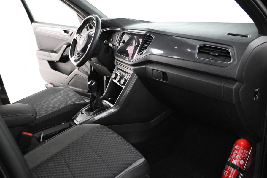 Volkswagen T-Roc 1.6 TDI Style Business R-Line, Cruise Control, Apple Carplay, Parkeersensoren