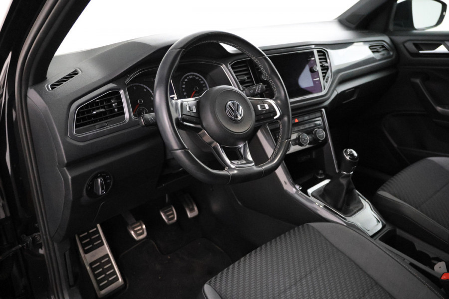 Volkswagen T-Roc 1.6 TDI Style Business R-Line, Cruise Control, Apple Carplay, Parkeersensoren