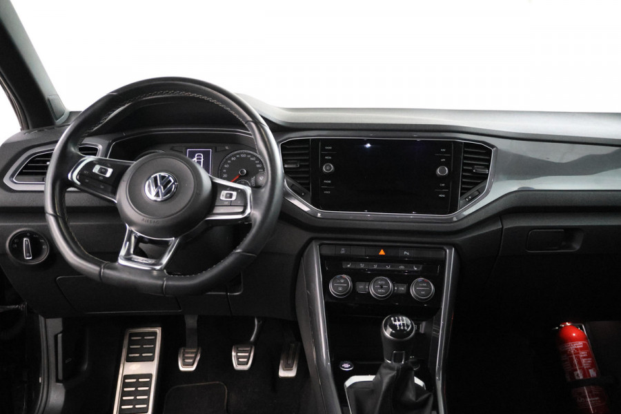 Volkswagen T-Roc 1.6 TDI Style Business R-Line, Cruise Control, Apple Carplay, Parkeersensoren