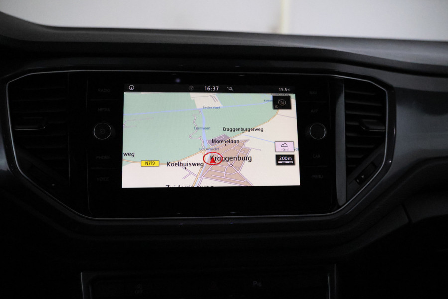 Volkswagen T-Roc 1.6 TDI Style Business R-Line, Cruise Control, Apple Carplay, Parkeersensoren