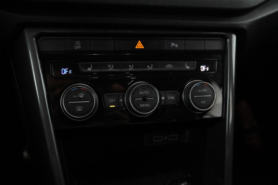 Volkswagen T-Roc 1.6 TDI Style Business R-Line, Cruise Control, Apple Carplay, Parkeersensoren