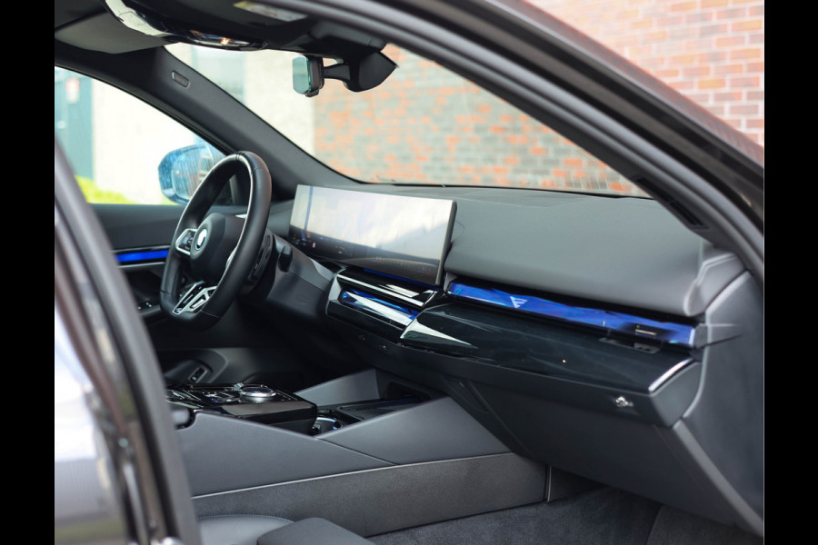 BMW 5 Serie 530e *M-Sport*Pano*Bow&Wil*Trekhaak*