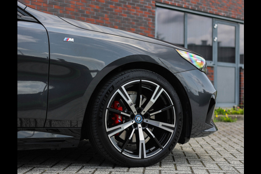 BMW 5 Serie 530e *M-Sport*Pano*Bow&Wil*Trekhaak*