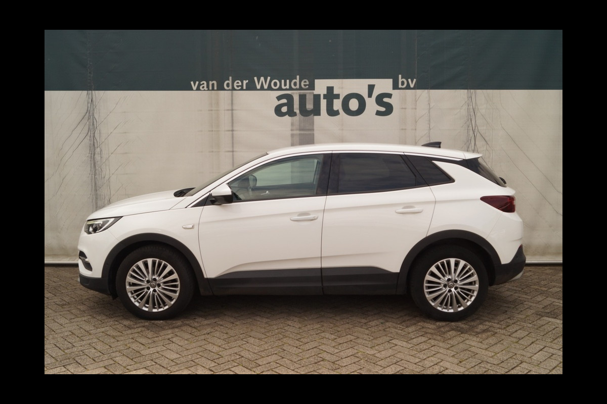 Opel Grandland X 1.2 Turbo 130pk Automaat Business Executive -NAVI- Opel Grandland X 1.2 Turbo 130pk Automaat Business Executive -NAVI-