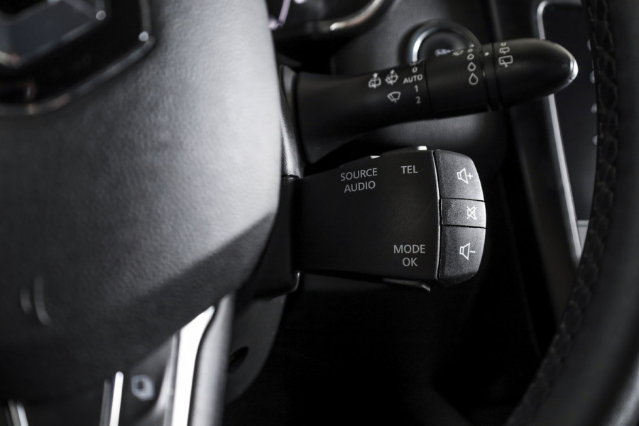 Renault Kadjar 1.3 TCe 160 PK Techno - Automaat | Cruise | Stoelverwarming | Trekhaak | App.Connect | Camera+PDC | NAV+App.Connect | Auto.Airco | LM 19" |