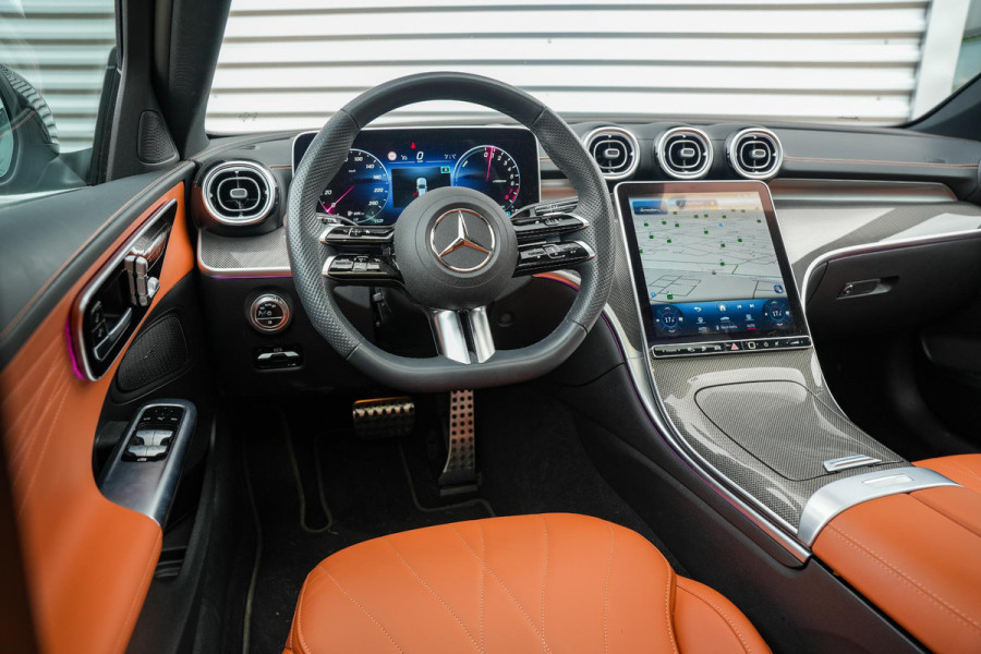 Mercedes-Benz C-Klasse Estate 300 e AMG Line Panoramadak Luxe Leder Adapt. Cruise Headup Display LED Trekhaak 18''LM 1e Eigenaar