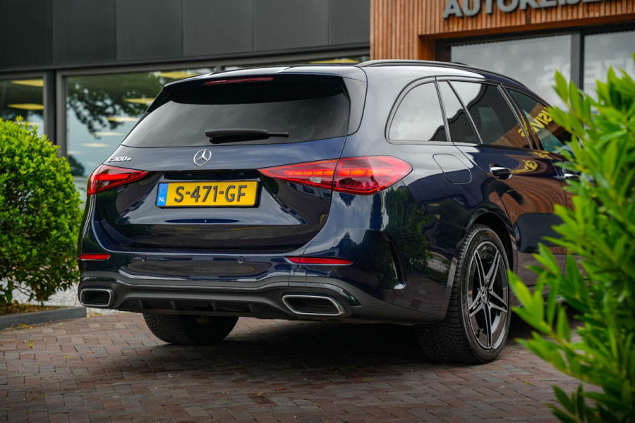 Mercedes-Benz C-Klasse Estate 300 e AMG Line Panoramadak Luxe Leder Adapt. Cruise Headup Display LED Trekhaak 18''LM 1e Eigenaar