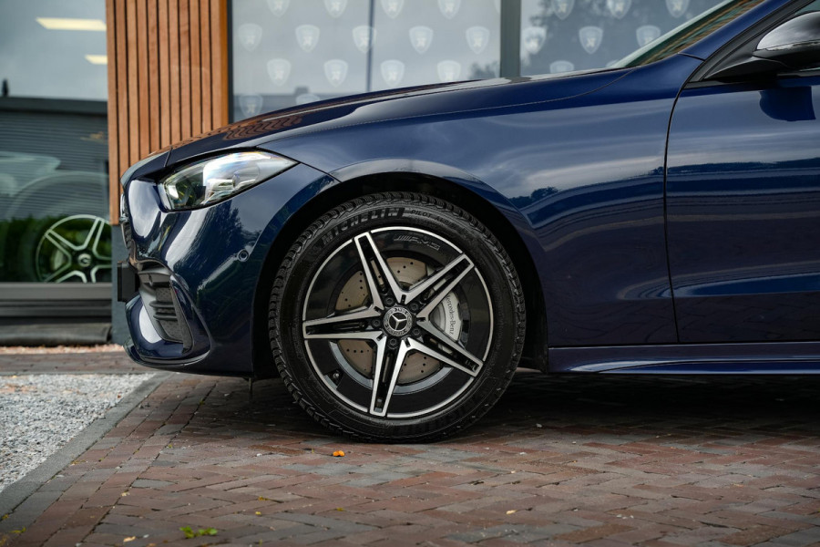 Mercedes-Benz C-Klasse Estate 300 e AMG Line Panoramadak Luxe Leder Adapt. Cruise Headup Display LED Trekhaak 18''LM 1e Eigenaar