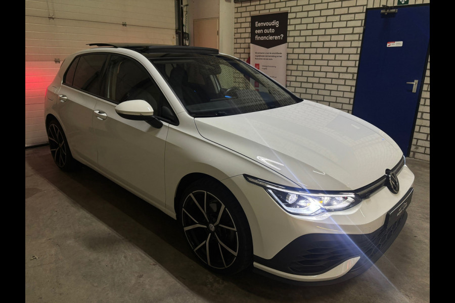 Volkswagen Golf 1.5 eTSI R-Line