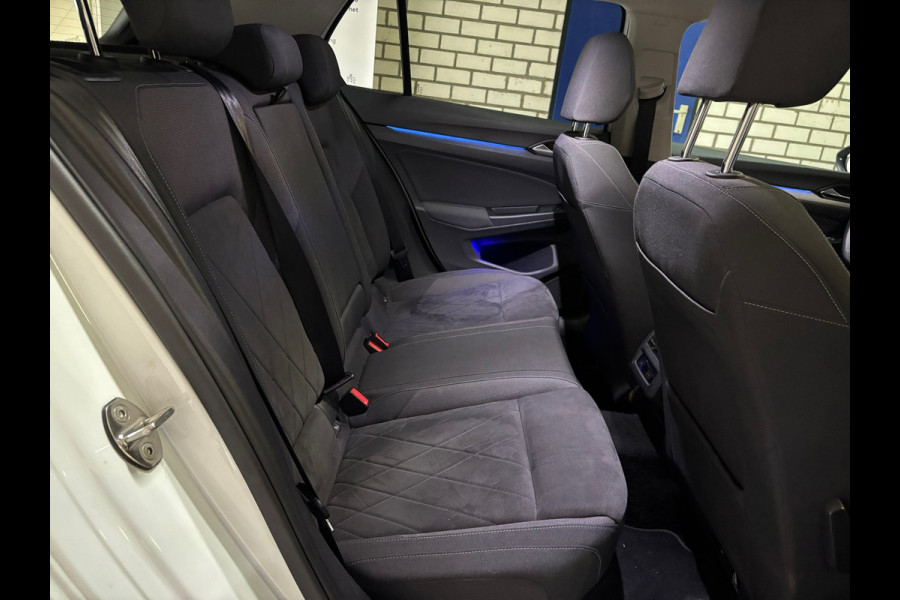 Volkswagen Golf 1.5 eTSI R-Line