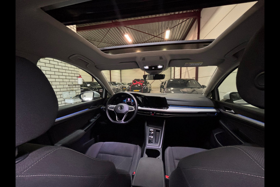 Volkswagen Golf 1.5 eTSI R-Line