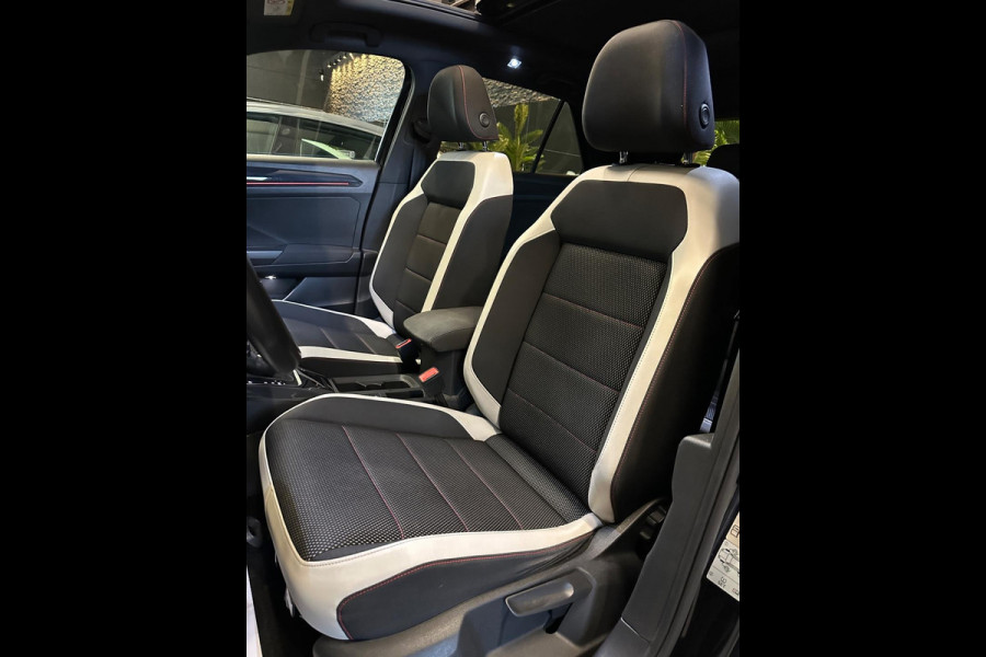 Volkswagen T-Roc 1.5 TSI Sport|PANO|AUTOMAAT|VIRTUAL