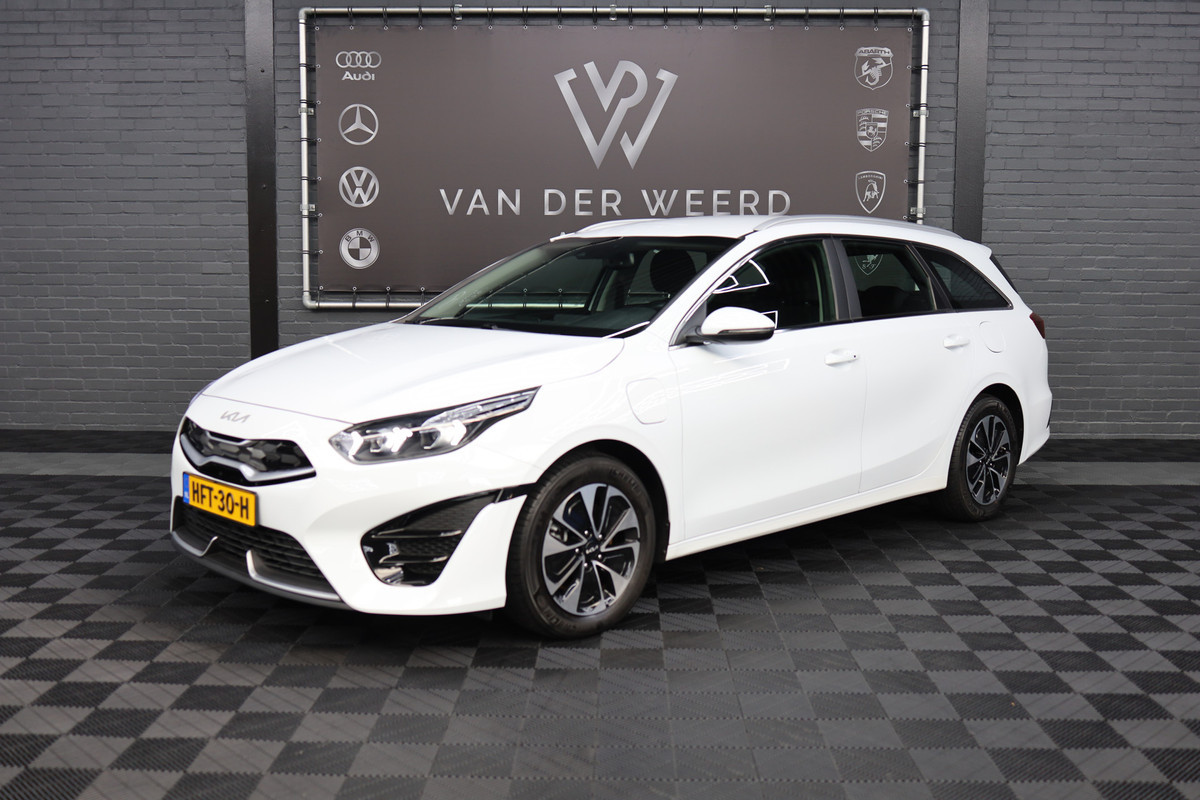 Kia Ceed Sportswagon 1.6 GDI PHEV DynamicLine | Hybride | Dynamic Line | CarPlay | fabrieksgarantie | BTW verrekenbaar voor bedrijven | Kia Ceed Sportswagon 1.6 GDI PHEV DynamicLine | Hybride | Dynamic Line | CarPlay | fabrieksgarantie | BTW verrekenbaar voor bedrijven |