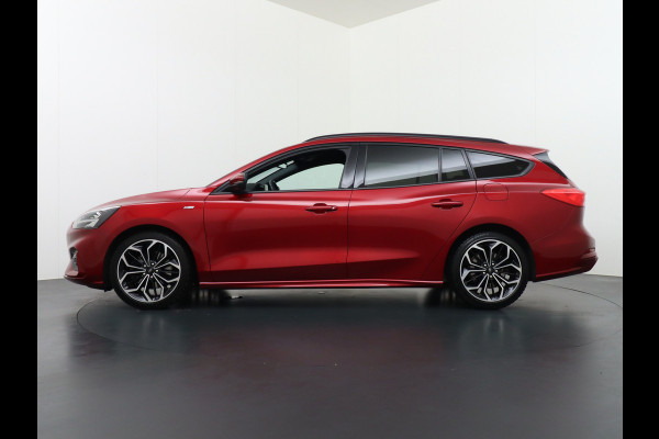 Ford FOCUS Wagon 1.0T 126PK ST Line 18" Navi Apple Carplay Android Auto EccTrekhaak Design Pack 2 Stuur+Stoel+Voorruit Verwarming Cruise Control  EcoBoost Winter Pack Keyless Led Comfort Pack Lmv  Privacy Glas Licht-Regensensor Wifi Bluetooth Rijstrooksensor 1e Eigenaar 1.383KG