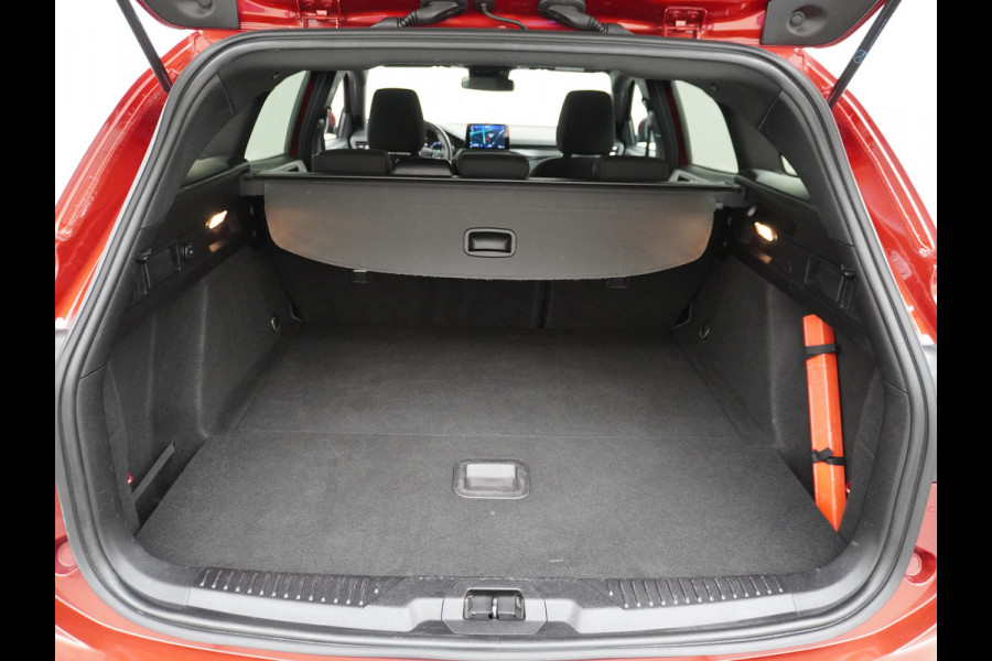 Ford FOCUS Wagon 1.0T 126PK ST Line 18" Navi Apple Carplay Android Auto EccTrekhaak Design Pack 2 Stuur+Stoel+Voorruit Verwarming Cruise Control  EcoBoost Winter Pack Keyless Led Comfort Pack Lmv  Privacy Glas Licht-Regensensor Wifi Bluetooth Rijstrooksensor 1e Eigenaar 1.383KG