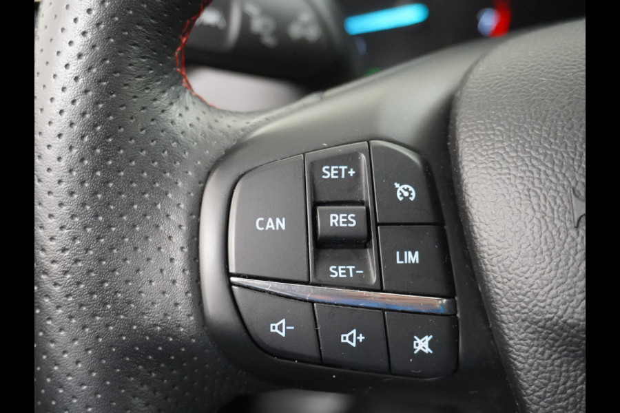 Ford FOCUS Wagon 1.0T 126PK ST Line 18" Navi Apple Carplay Android Auto EccTrekhaak Design Pack 2 Stuur+Stoel+Voorruit Verwarming Cruise Control  EcoBoost Winter Pack Keyless Led Comfort Pack Lmv  Privacy Glas Licht-Regensensor Wifi Bluetooth Rijstrooksensor 1e Eigenaar 1.383KG