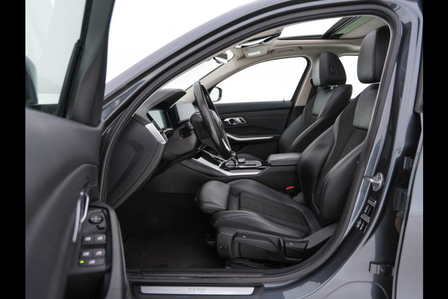 BMW 3-serie 320i Executive Edition Sport-Line Aut. *PANO | LEATHER-MICROFIBRE | FULL-LED | DIGI-COCKPIT | SPORT-SEATS | HIFI-SOUND | NAVI-FULLMAP | AMBIENT-LIGHT | ECC | CARPLAY | DAB | PDC | CRUISE | 17''ALU*