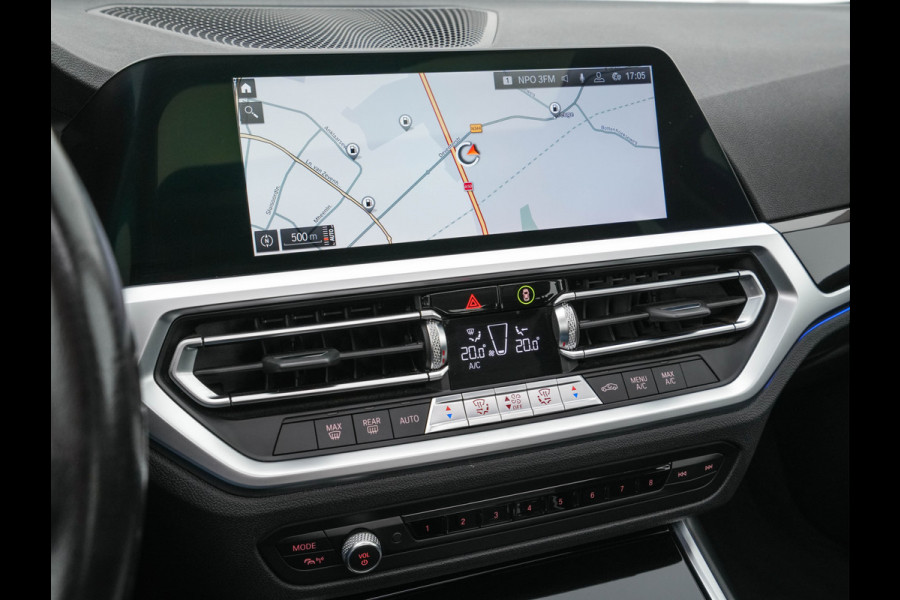 BMW 3-serie 320i Executive Edition Sport-Line Aut. *PANO | LEATHER-MICROFIBRE | FULL-LED | DIGI-COCKPIT | SPORT-SEATS | HIFI-SOUND | NAVI-FULLMAP | AMBIENT-LIGHT | ECC | CARPLAY | DAB | PDC | CRUISE | 17''ALU*
