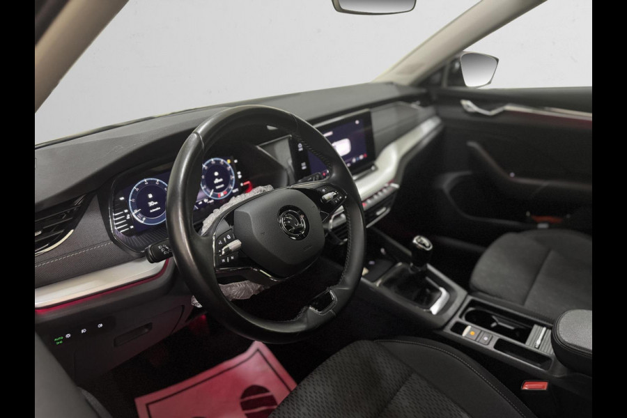Škoda Octavia Combi 1.0 TSI Business Edition Plus |Trekhaak | Virtual Cockpit | LED Sfeerverlichting | Dodehoek | Keyless | DAB+