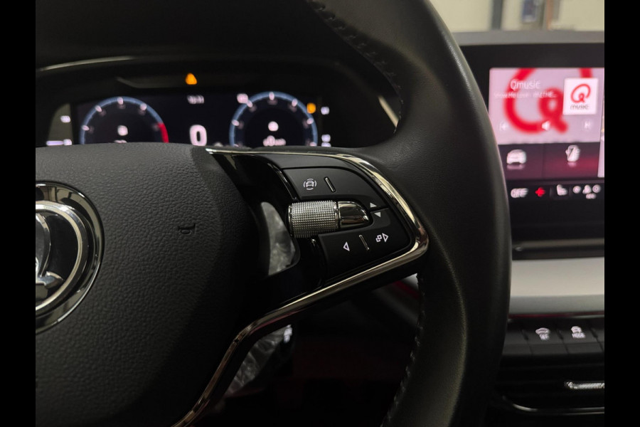 Škoda Octavia Combi 1.0 TSI Business Edition Plus |Trekhaak | Virtual Cockpit | LED Sfeerverlichting | Dodehoek | Keyless | DAB+