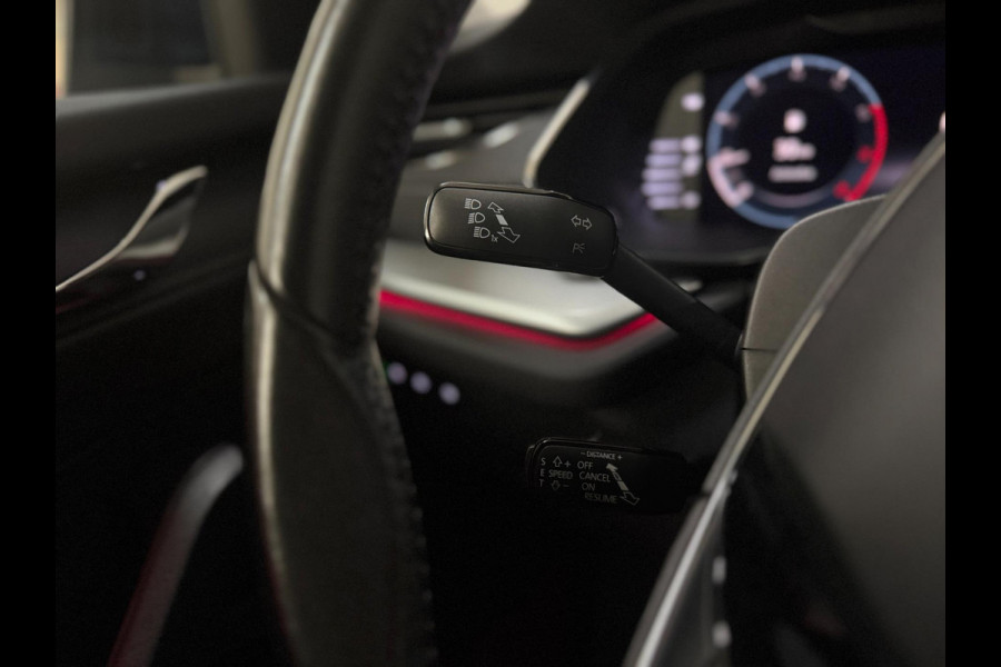 Škoda Octavia Combi 1.0 TSI Business Edition Plus |Trekhaak | Virtual Cockpit | LED Sfeerverlichting | Dodehoek | Keyless | DAB+