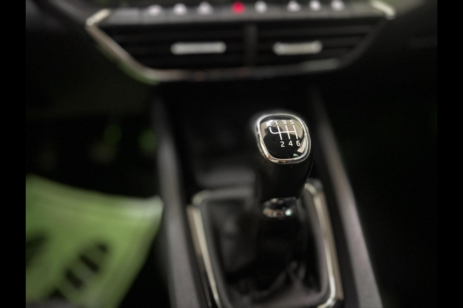 Škoda Octavia Combi 1.0 TSI Business Edition Plus |Trekhaak | Virtual Cockpit | LED Sfeerverlichting | Dodehoek | Keyless | DAB+