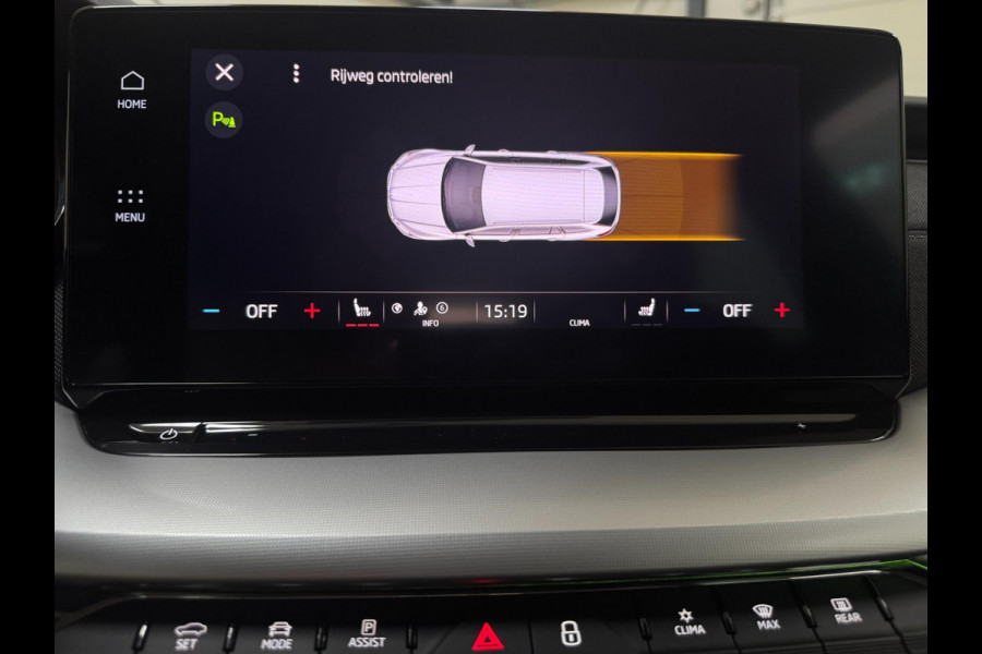 Škoda Octavia Combi 1.0 TSI Business Edition Plus |Trekhaak | Virtual Cockpit | LED Sfeerverlichting | Dodehoek | Keyless | DAB+