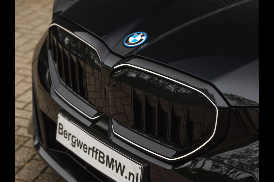 BMW 5 Serie Touring 530e M-Sport Pro - Stoelventilatie - Trekhaak - Driving Ass Prof - Harman Kardon