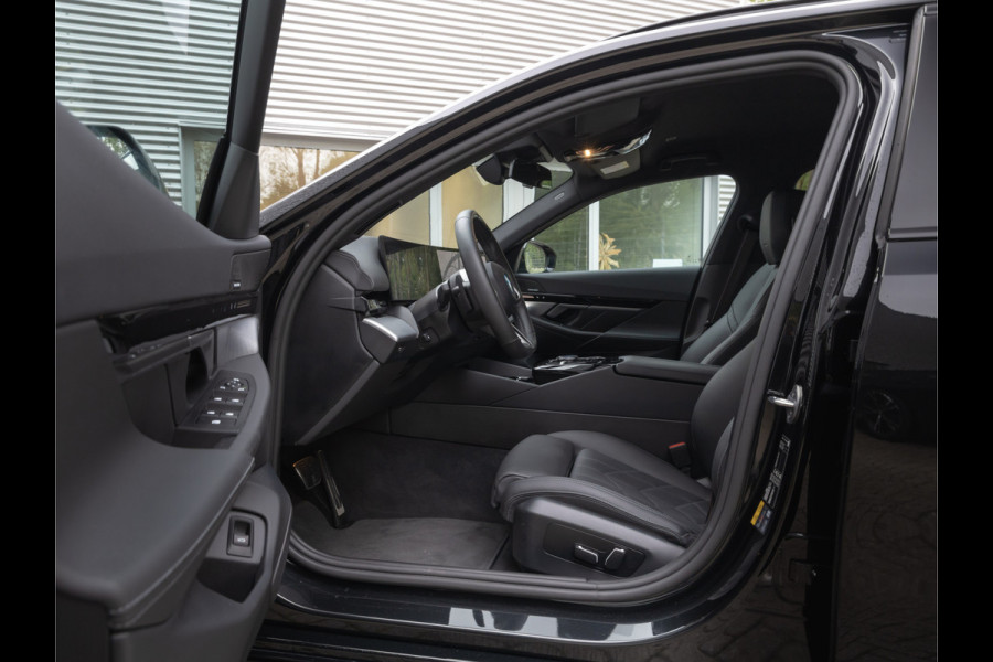 BMW 5 Serie Touring 530e M-Sport Pro - Stoelventilatie - Trekhaak - Driving Ass Prof - Harman Kardon