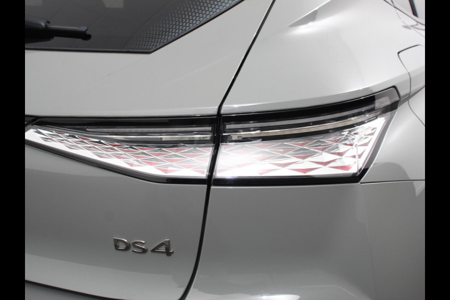 DS DS 4 1.2 PureTech Automaat Rivoli Cross Panoramadak Focal Audio Full LED Leder 360 Camera Adaptive Cruise Head Up Display